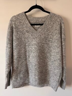 Rhythm Heather Gray V-Neck Sweater